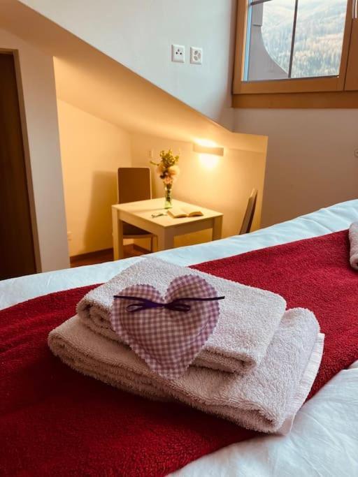 Apartament Chesa Margadant Zuoz Zewnętrze zdjęcie